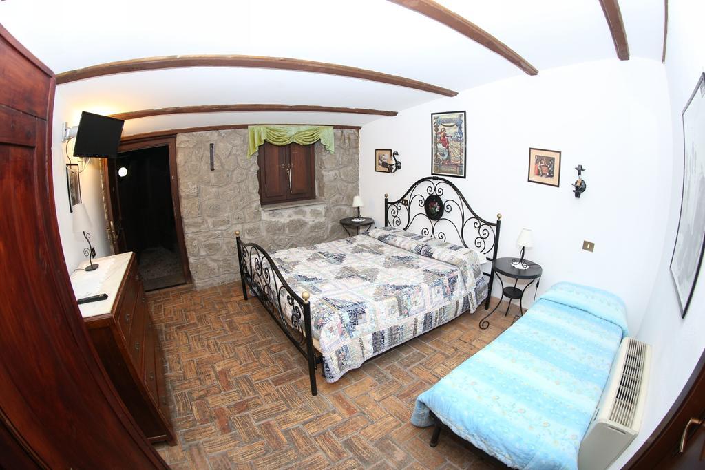 Agriturismo Monte Due Torri Genzano di Roma Luaran gambar